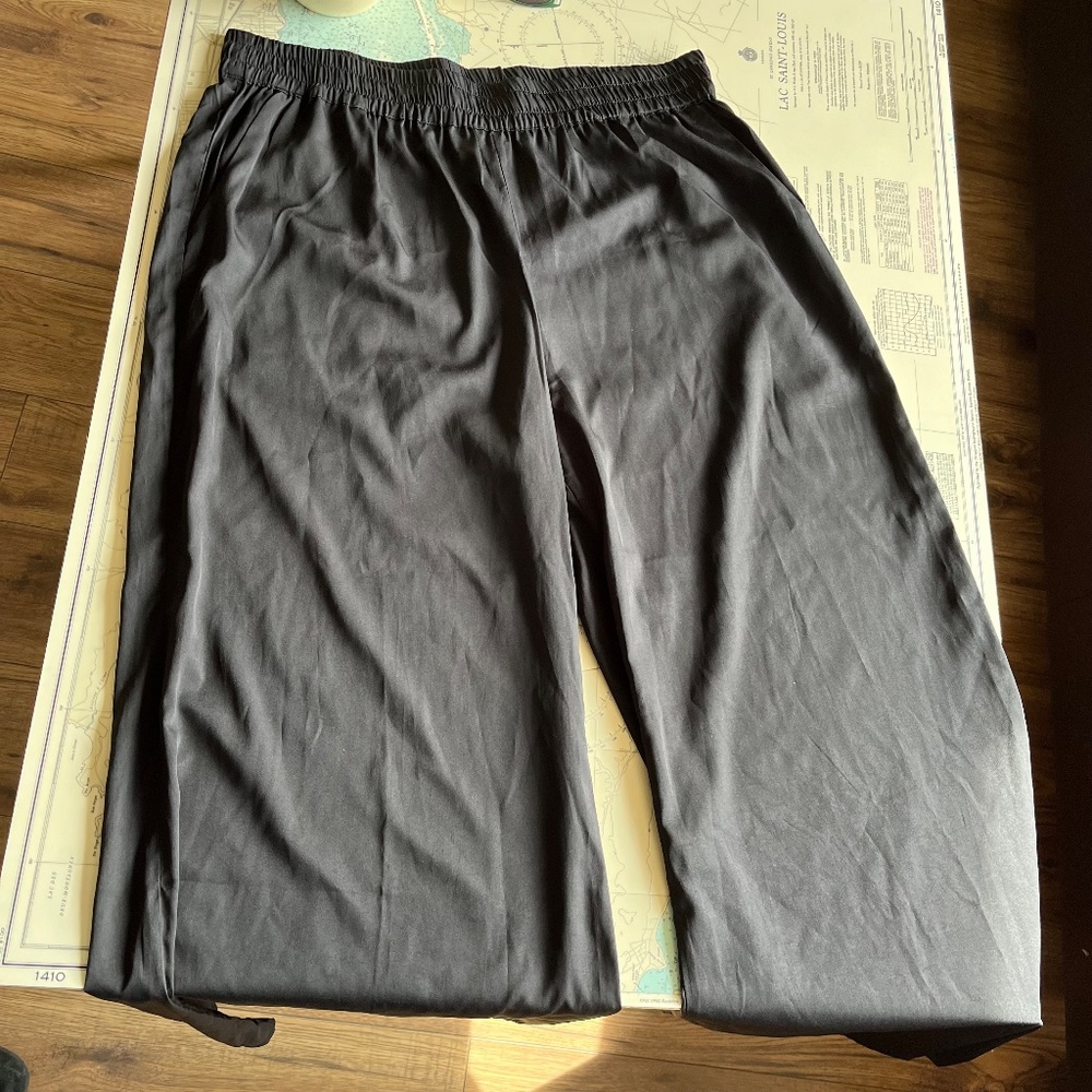 Stevie & Lindsay Black Palazzo Pants - Picture 2 of 6